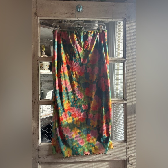 Urban Outfitters | Floral Multicolor Skirt - Picture 6 of 6